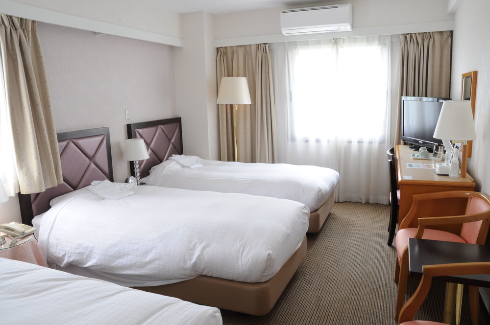 Hotel Terrace Yokohama Йокогама Экстерьер фото