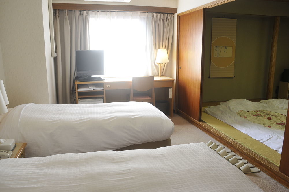 Hotel Terrace Yokohama Йокогама Экстерьер фото